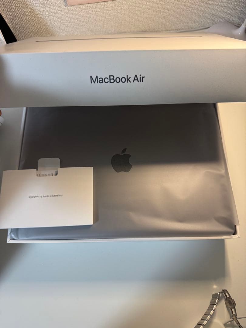 MacBook Air 2020 i5 8GB 512GB充放電145回・美品