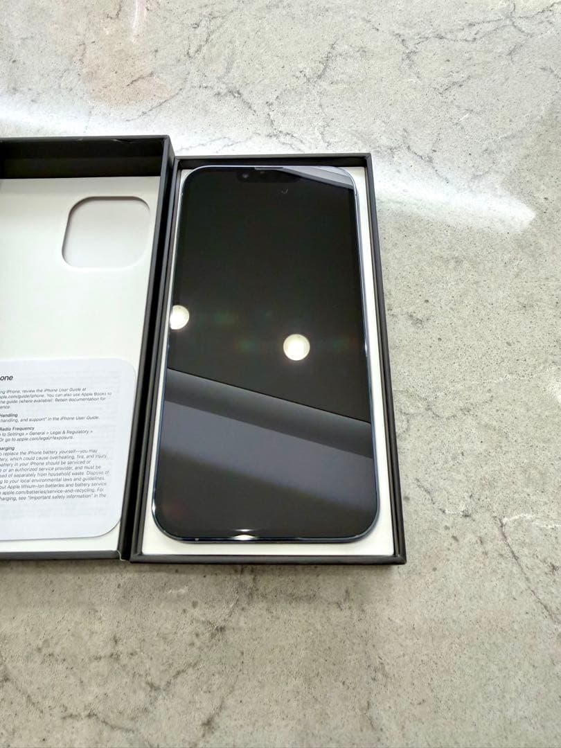 iPhone 13 Pro シエラブルー 256GB アメリカで購入