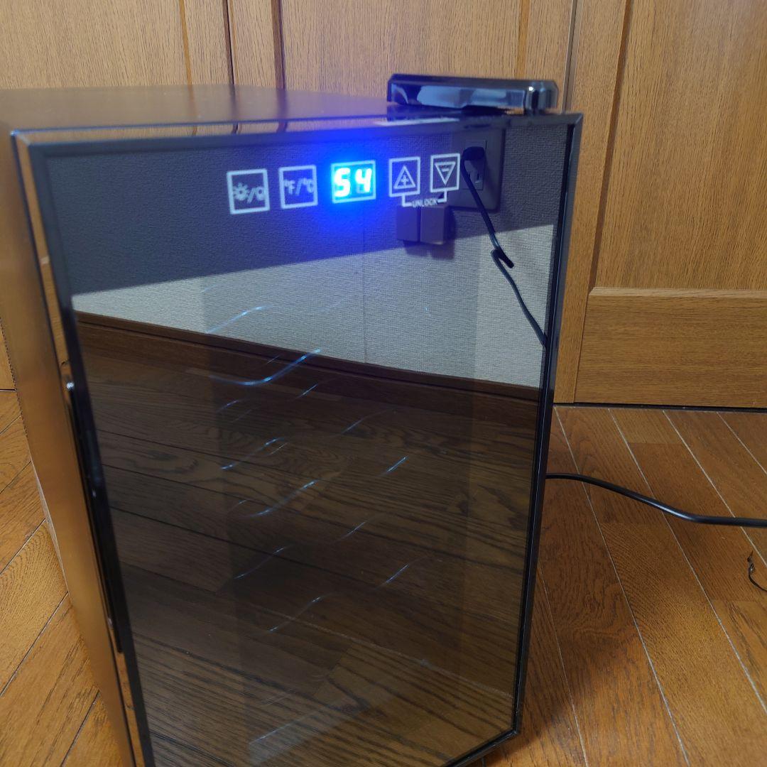 フィフティ　2021年製forest life ワインセラー　WCF-08 ８本