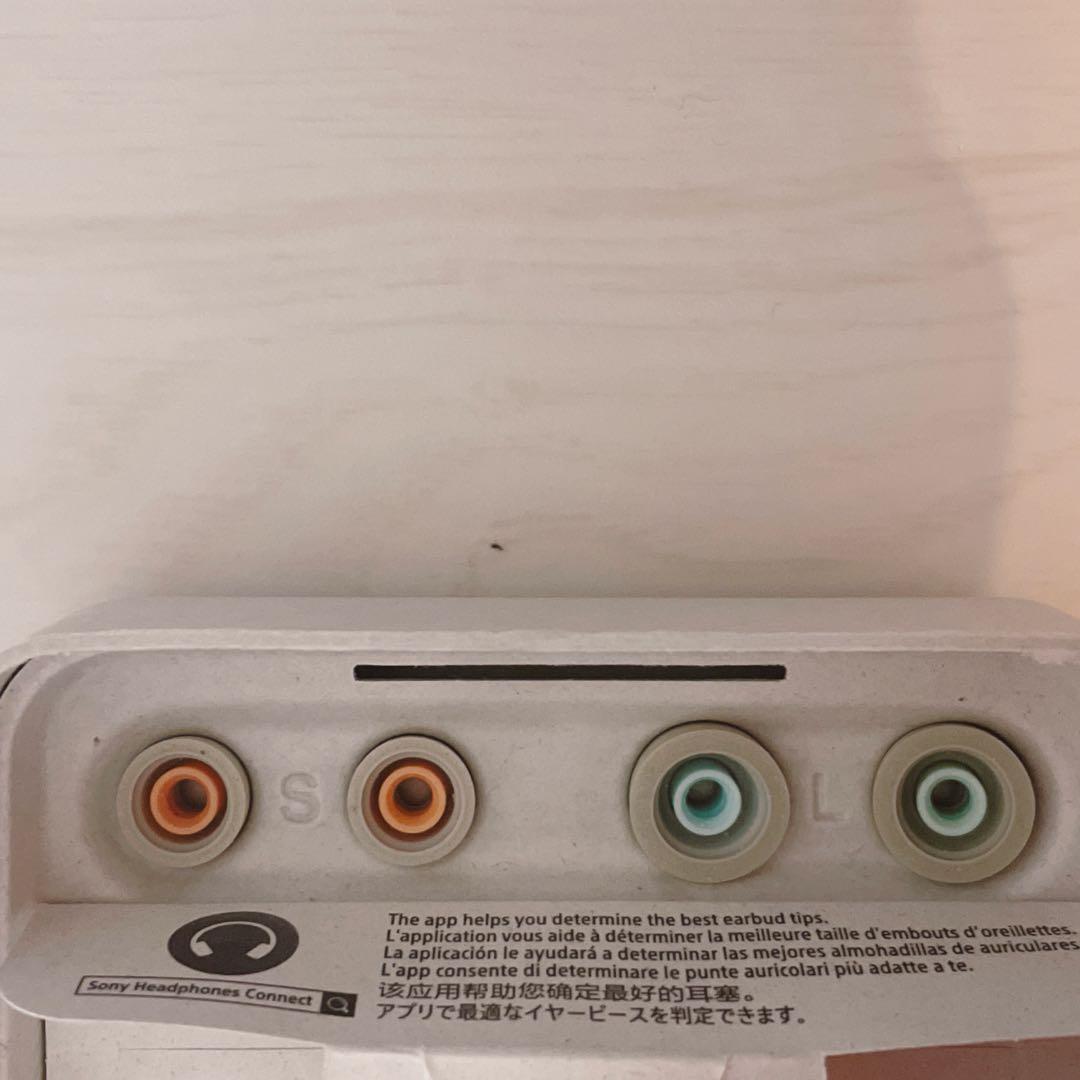 【美品】SONY WF-1000XM4 プラチナシルバー