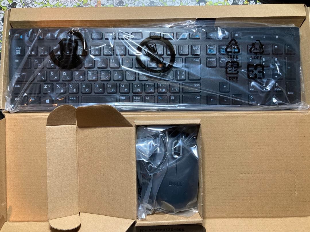 T5600 XeonE5-4650L×2 64GB Quadro2K SSD+