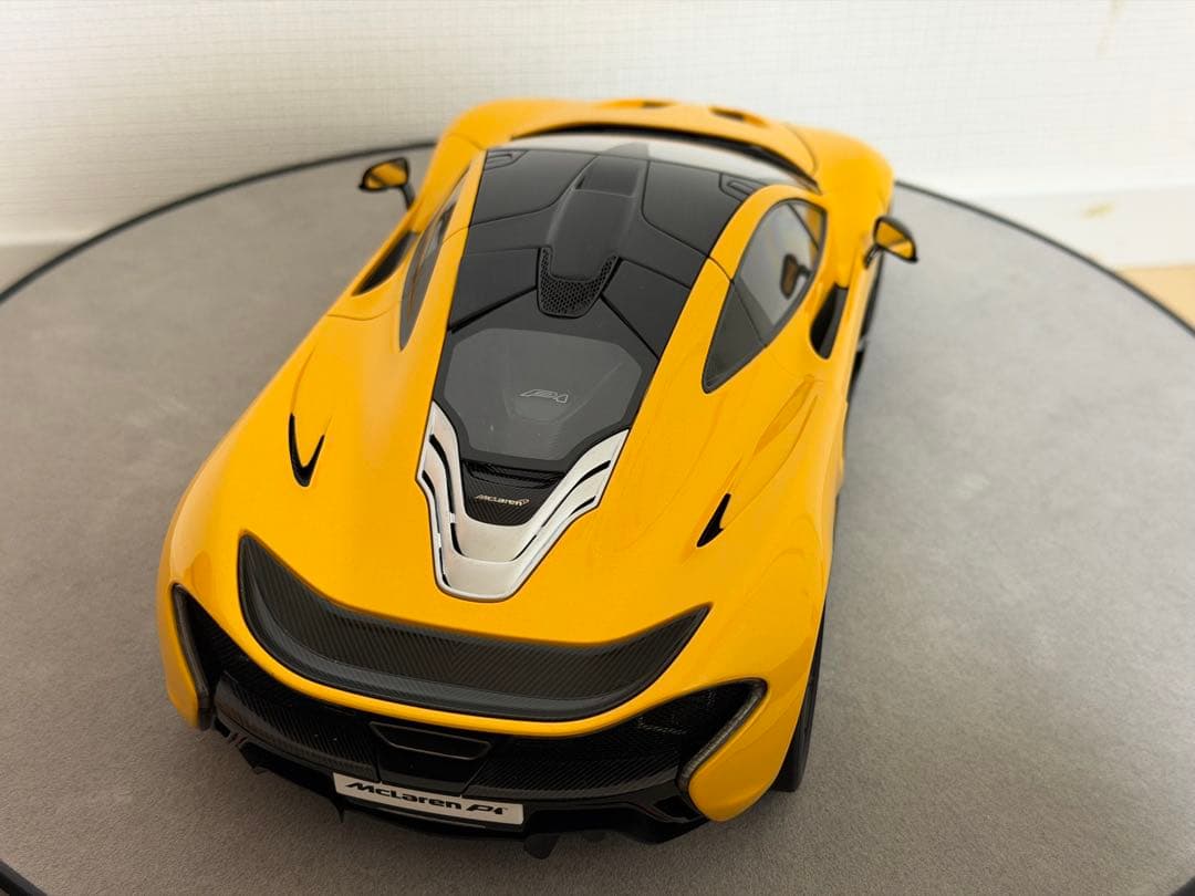 ミニカー AUTOart 1/18 MacLaren P1