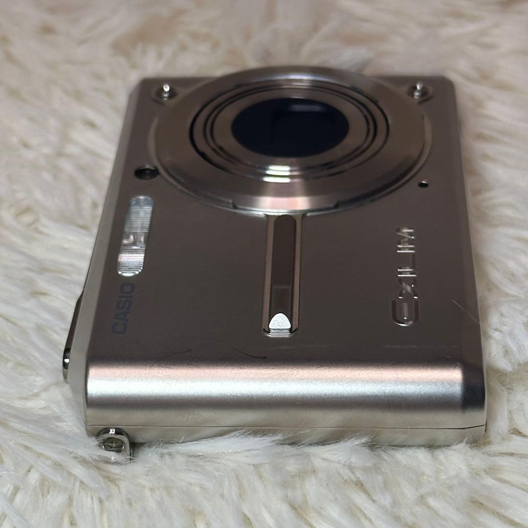 CASIO EXILM EX-S600 シルバー コンデジ デジタルカメラ