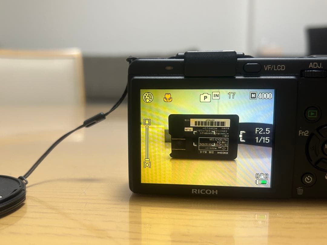 RICOH GX200（リコー GX200）