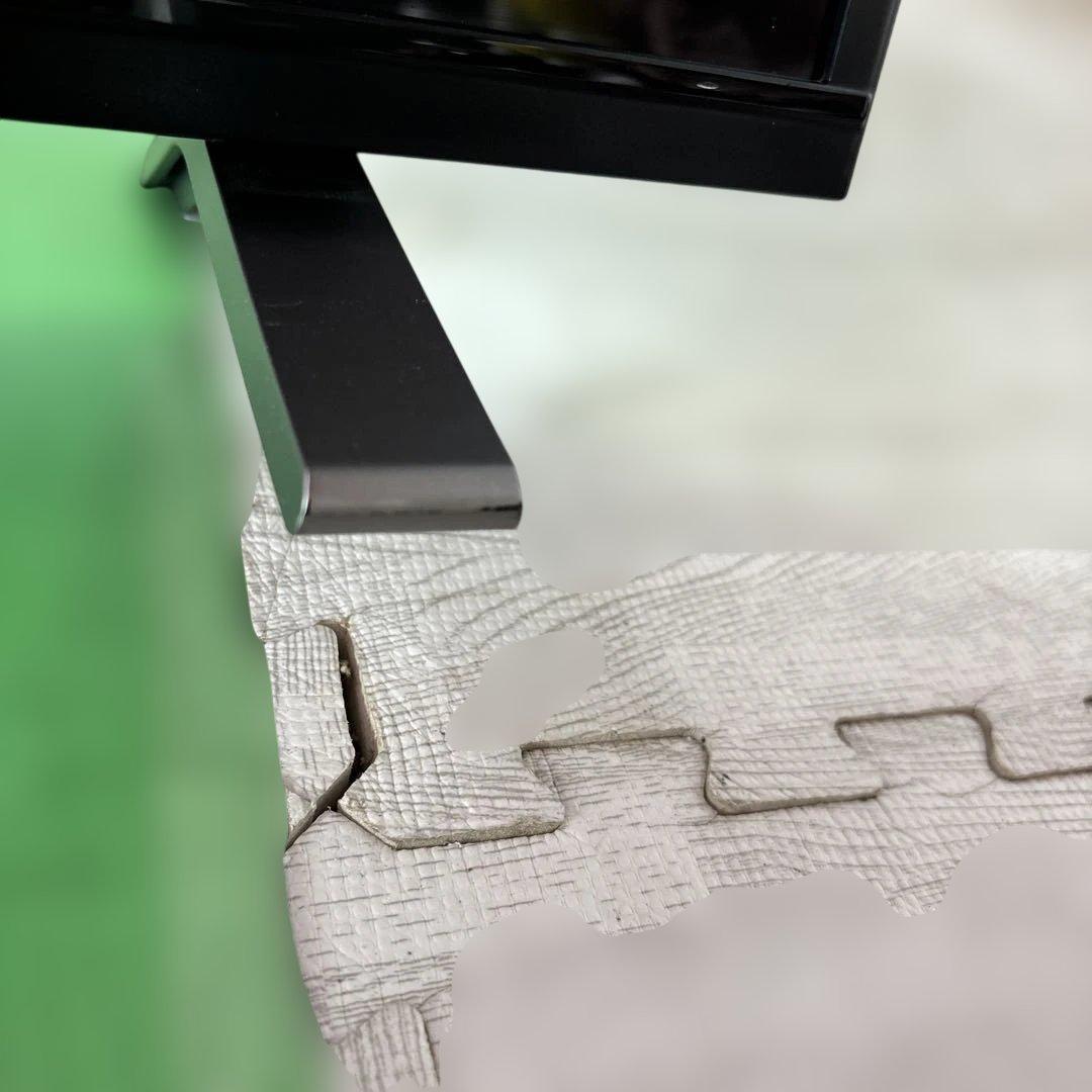 TOSHIBA 32V34 液晶テレビ 32インチ BS、CSアンテナ付き