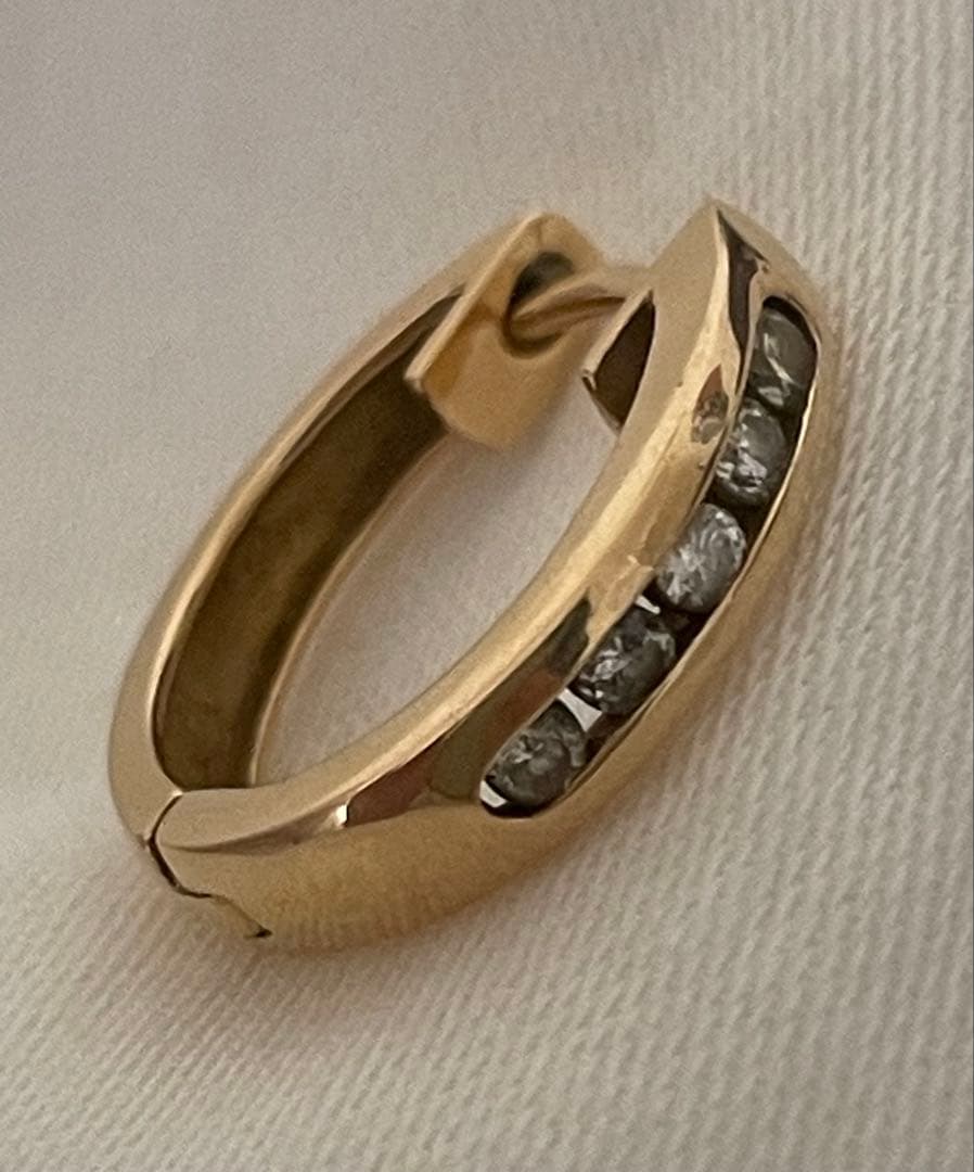 ZEN K18 イエローゴールド フープピアス ダイヤモンド5個 片耳用