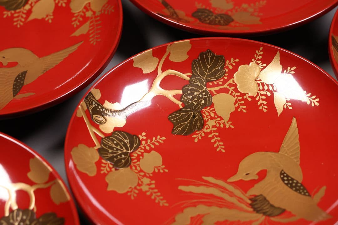 【CM244】時代木製漆器 桐鳳凰・菊 金蒔絵 朱塗 引盃 五客 木製漆器 小皿