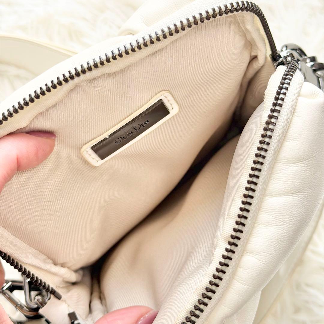 【人気完売品】GlamLips QUILTING マルチ ショルダーバッグ　白