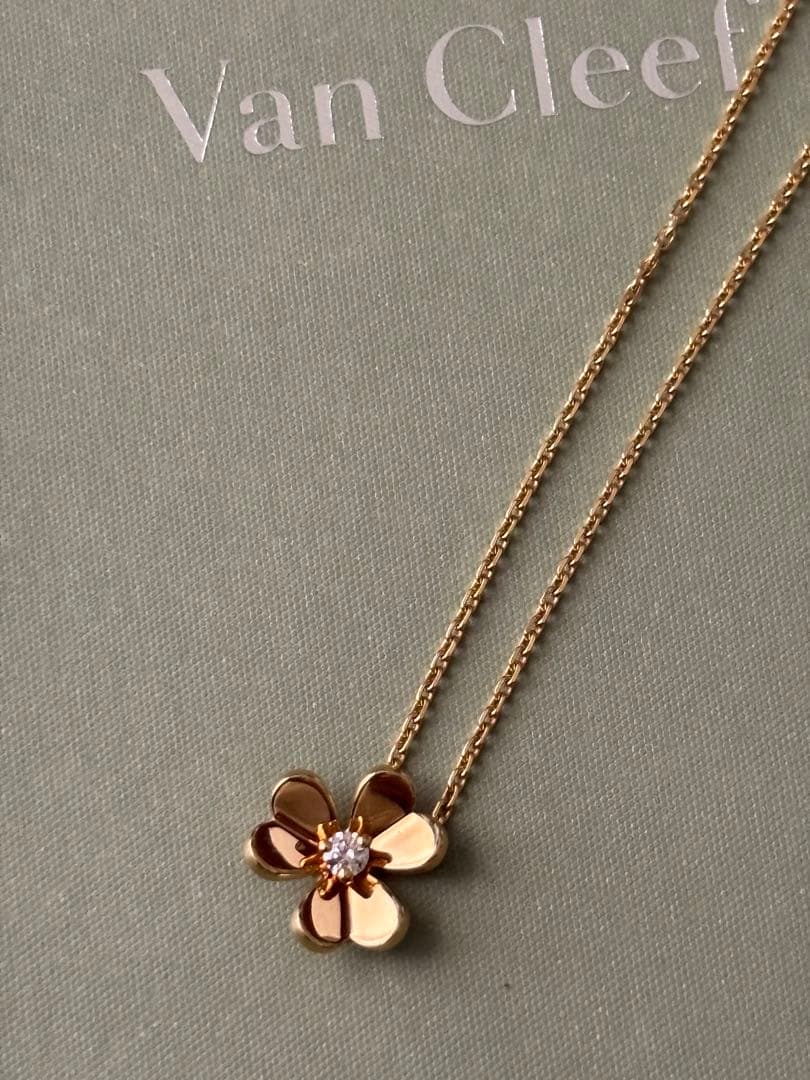 ヴァンクリーフ&アーペル　フリヴォルミニペンダント