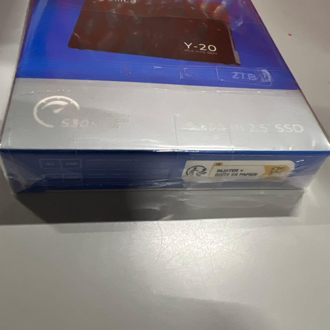 ORICO Y-20 2TB SATA III 内蔵SSD　新品未使用品