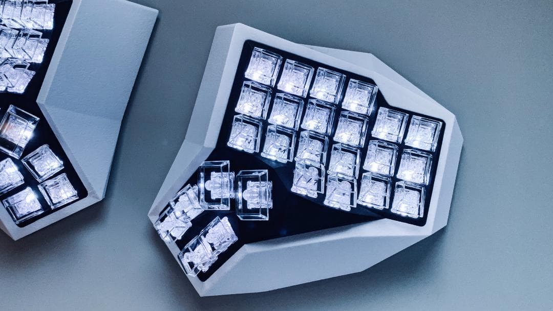 自作分割キーボード DactyI Pro 52