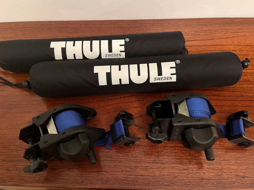 Thule スーリー　サーフボードキャリア　パッド付き