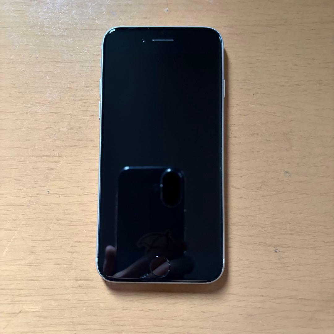 【ジャンク品】iPhone SE(第３世代) 128GB スターライト 本体