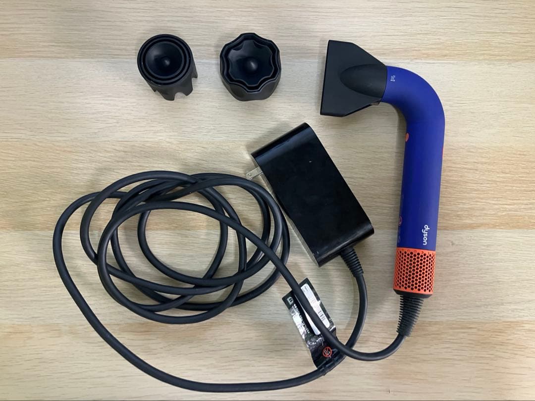 Dyson supersonic ドライヤー HD18