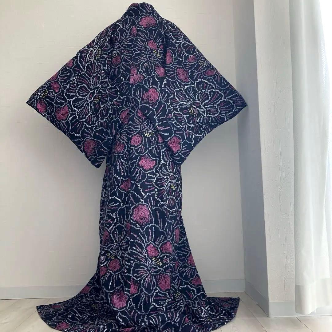 パゴス 有松鳴海絞り浴衣　黒地に大輪花模様　絞り浴衣　No.22