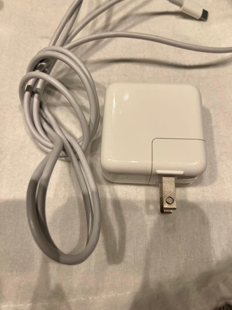 美品　MacBook Air 2020 M1 8GB 256GB