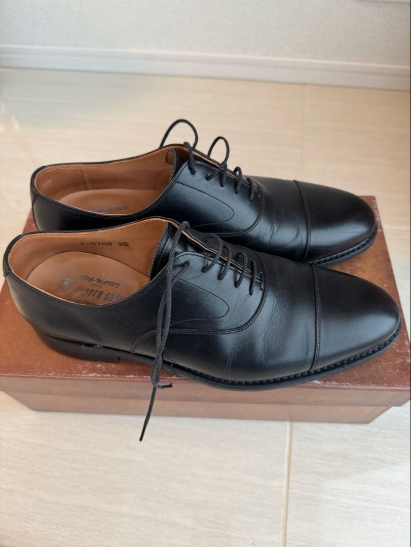 黒レザー スコッチグレイン ストレートチップ