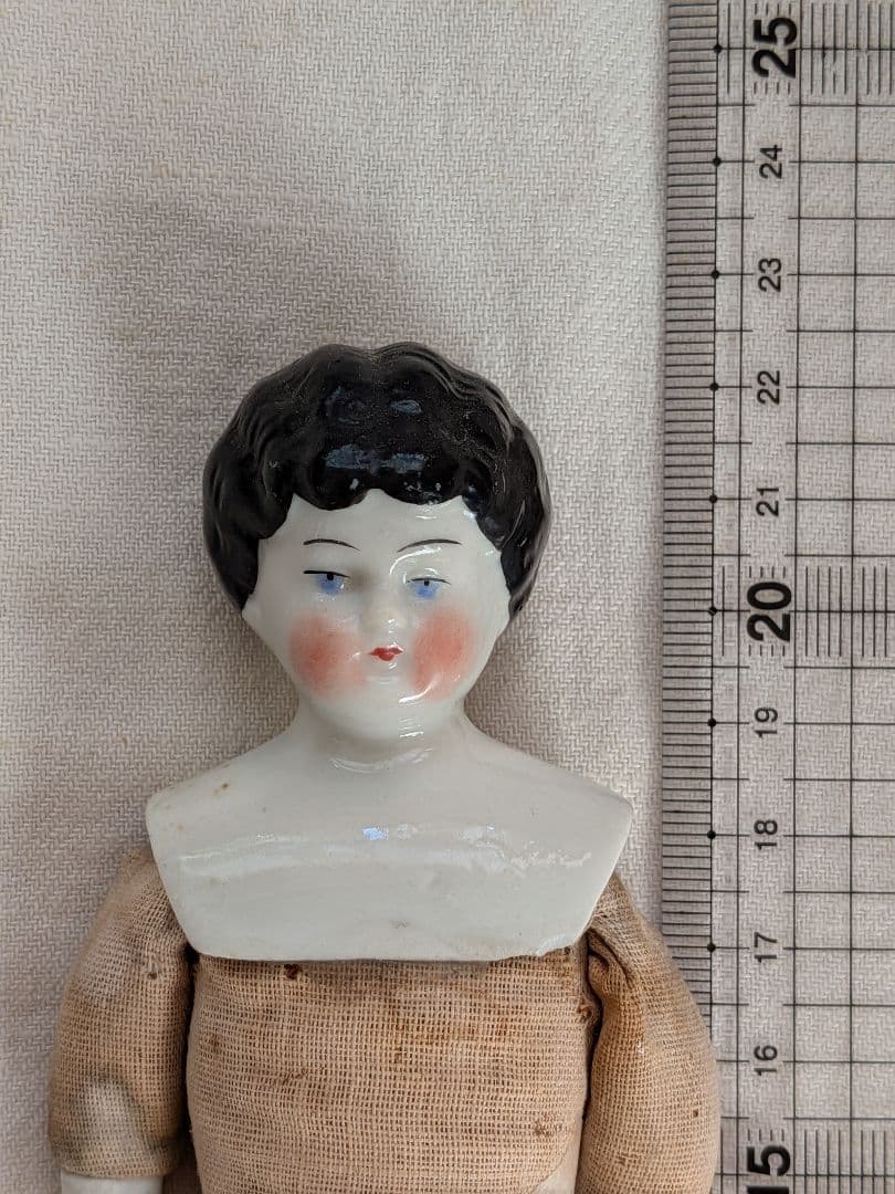チャイナヘッドドール　 陶器製人形 約23cm