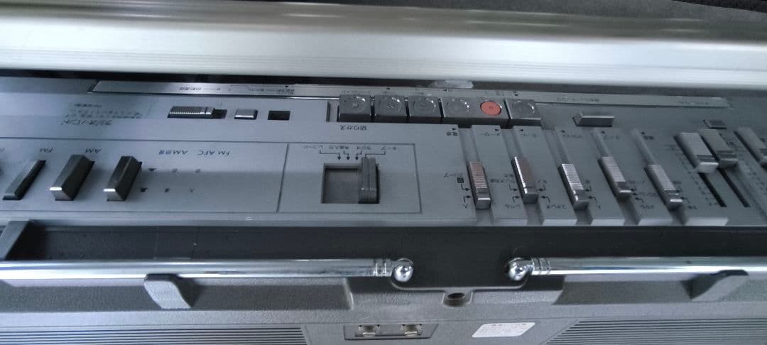 VICTOR　RC-M70　ラジオのみ確認　整備　メンテナンス前提　中古品　蔵出