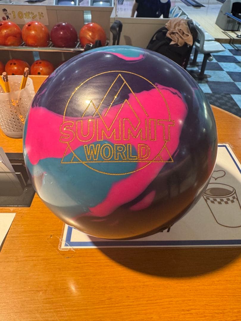 SUMMIT WORLD STORM ボウリングボール