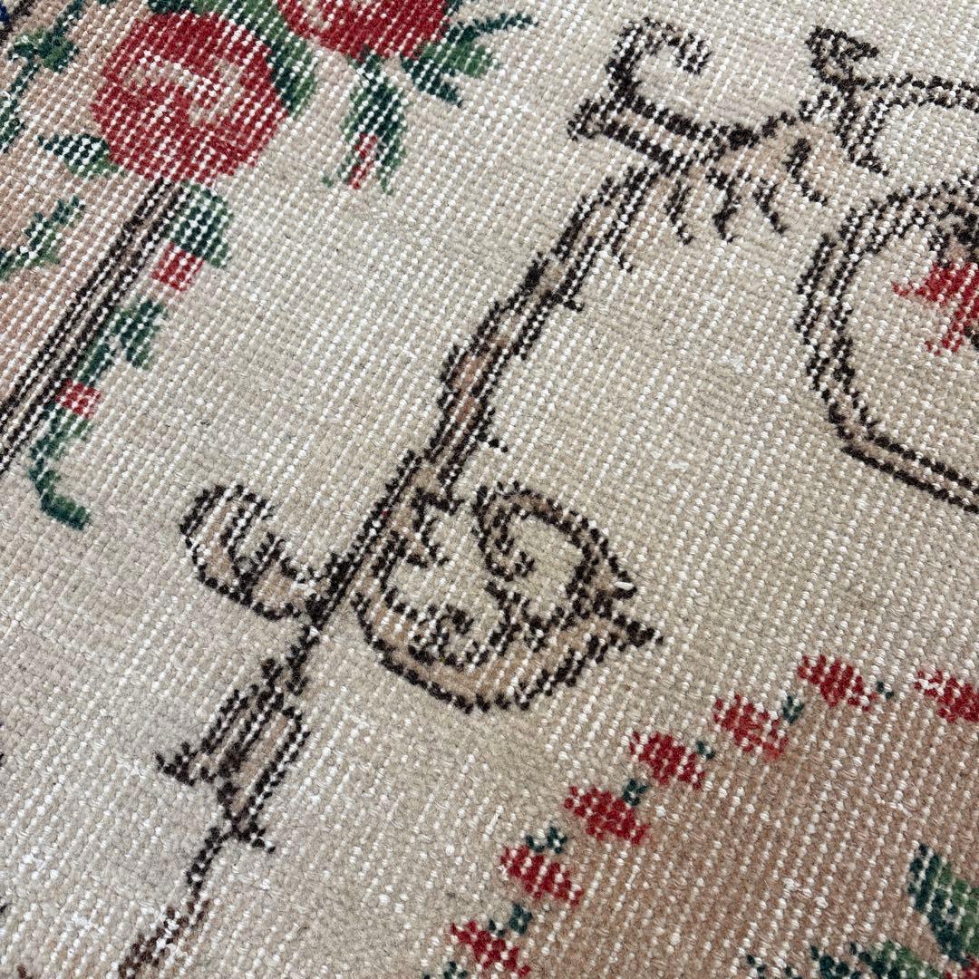 専用です❣️ トルコビンデージラグ☆額縁フラワーラグ　116cm×215.5cm