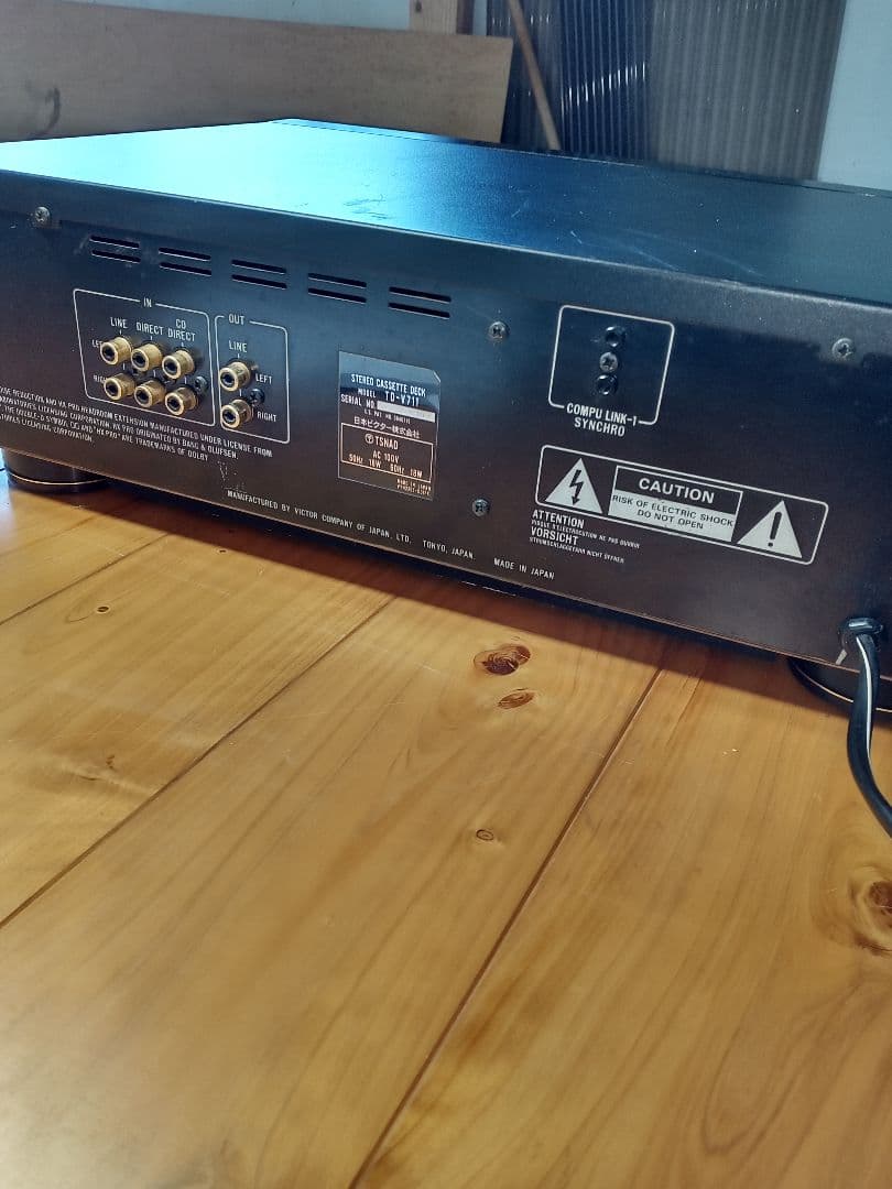 スプラビクターVictor名機TD-V711 3ヘッドカセットデッキ