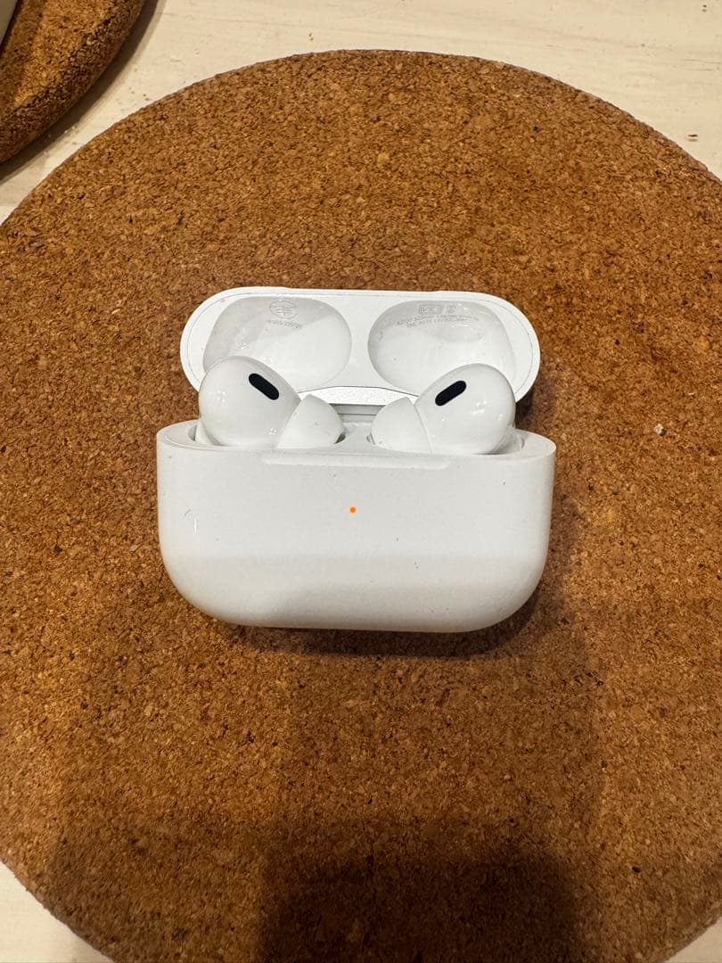 AirPods Pro 本体 第2世代 ライトニング（左耳故障）