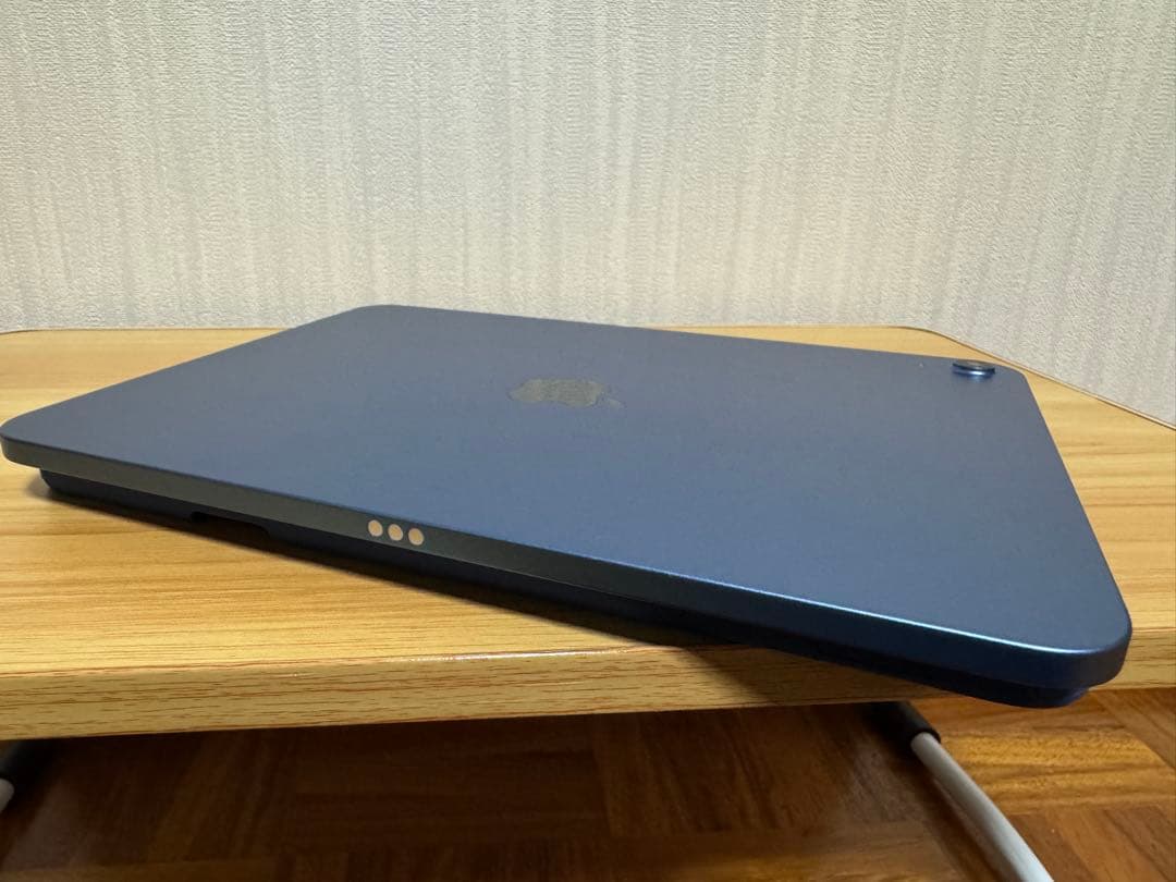 iPad 第11世代 A16 Wi-Fi 128GB ブルー ESRケース付き