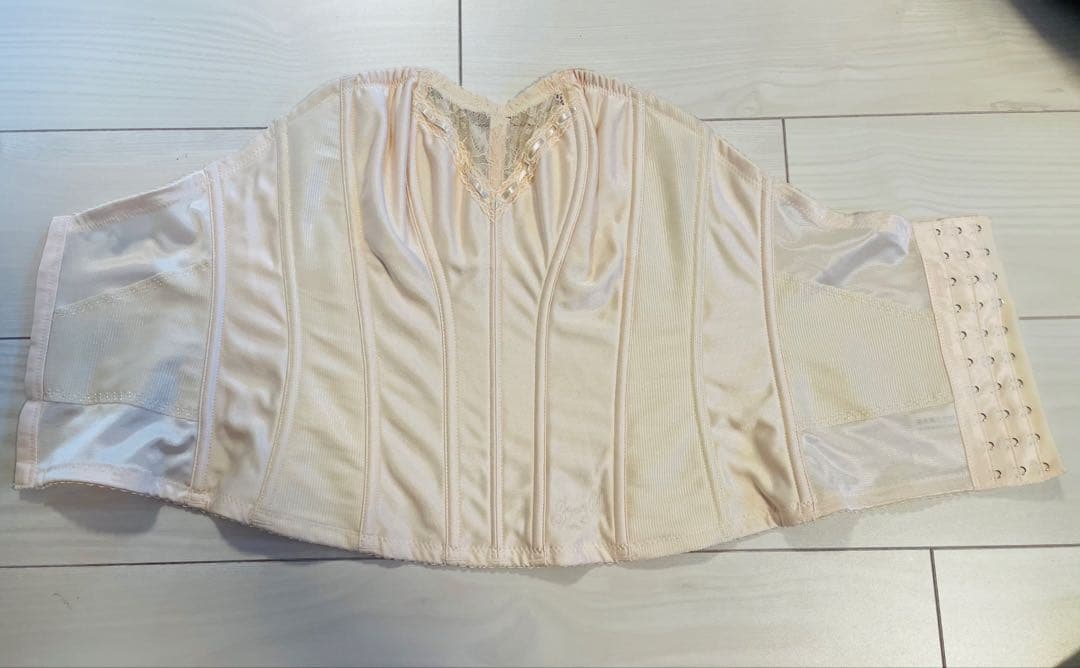 フォーシスアンドカンパニー（FOUR SIS＆CO.)ブライダルインナー2点