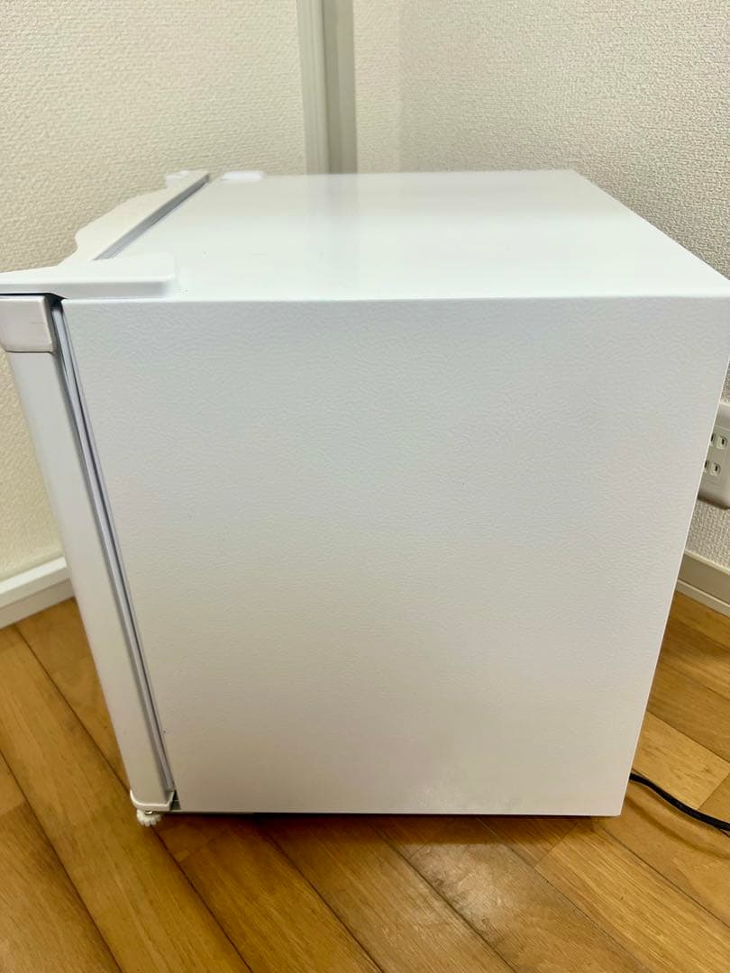 【新品同様】2023年製 A-Stage 冷凍庫31L FZ03A-31WT