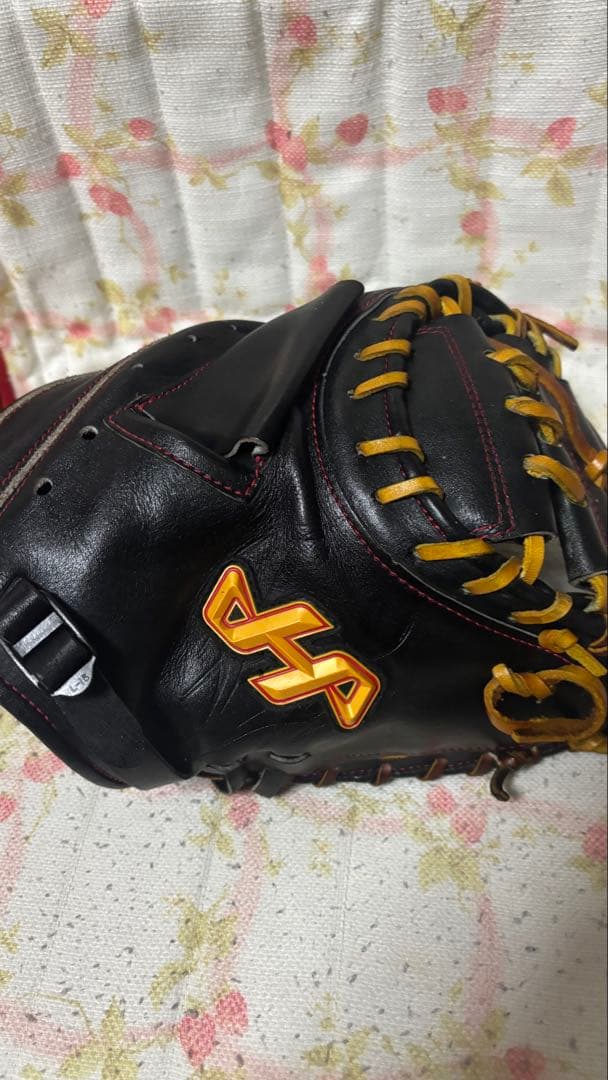 黒色 キャッチャーミット　ハタケヤマ