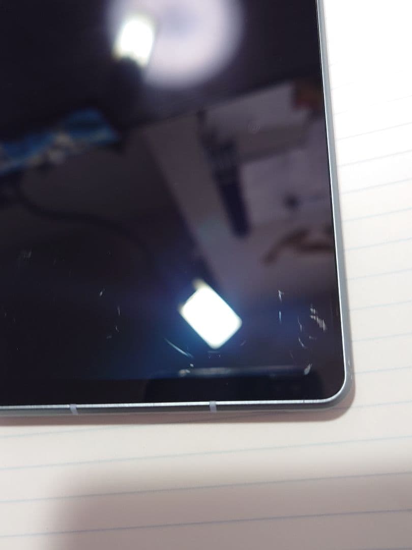 スマートフォン本体 SHARP docomo AQUOS R8 SH-52D