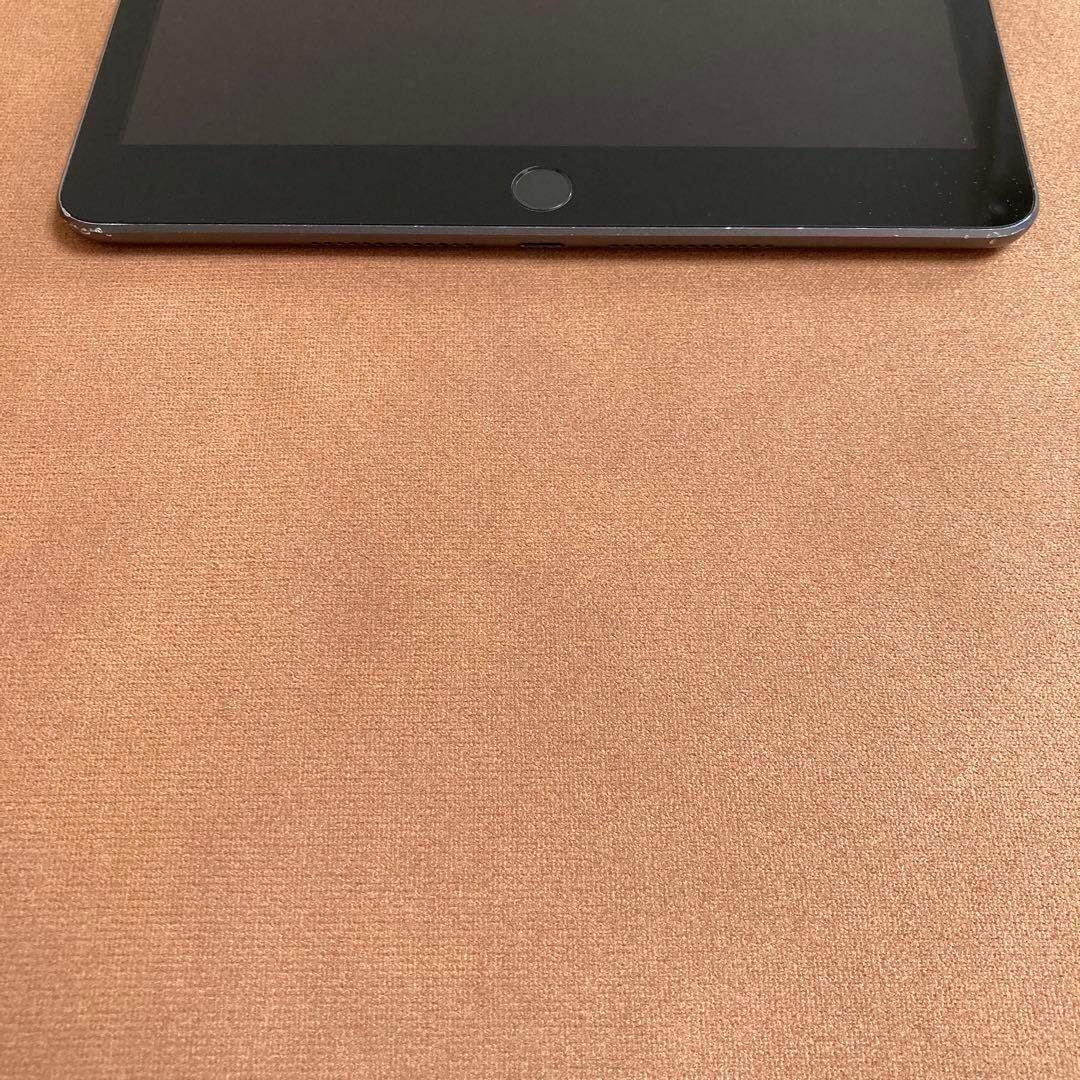 3621【早い者勝ち】電池最良好☆iPad8 第8世代 32GB SIMフリー☆