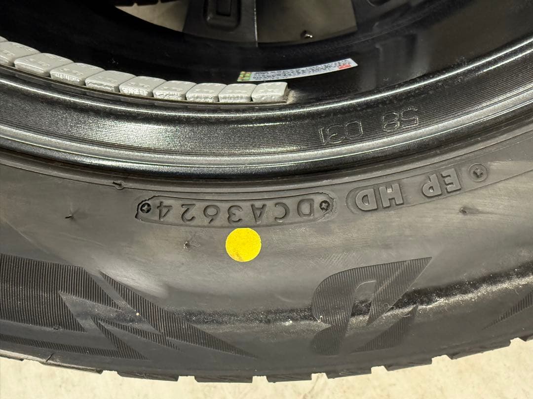 ヴェルファイア/アルファード　40系 18インチスタッドレスセット　美品