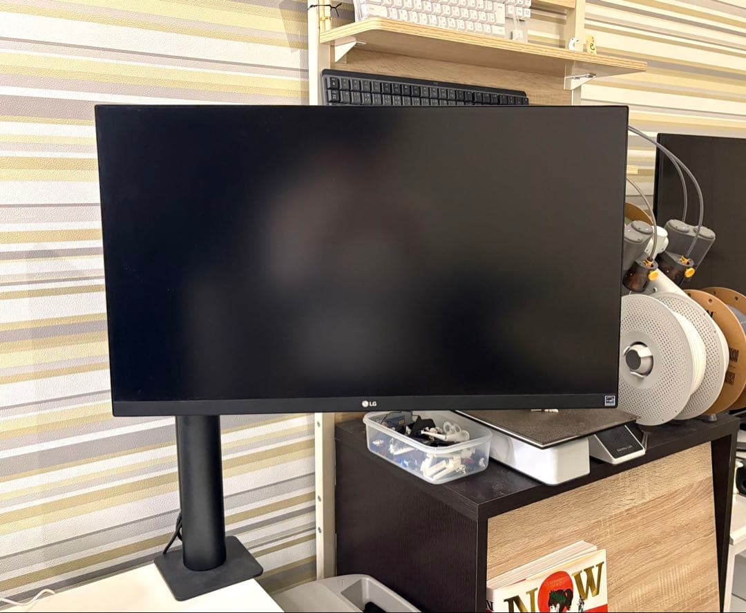 LG 27UN880 B 4K 60hz モニター