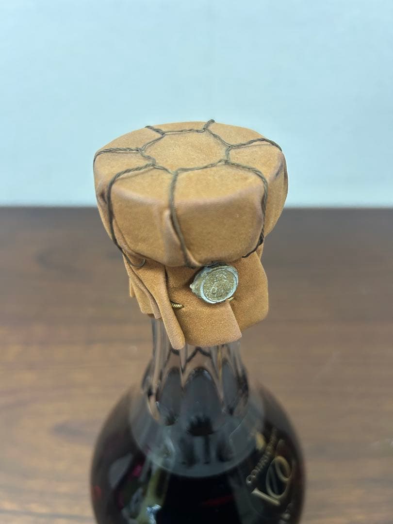 クルボアジェ エクストラ VOC バカラボトル【栓無し】