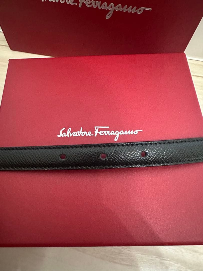 新品 Ferragamo フェラガモ レディース ベルト 革 ゴールド