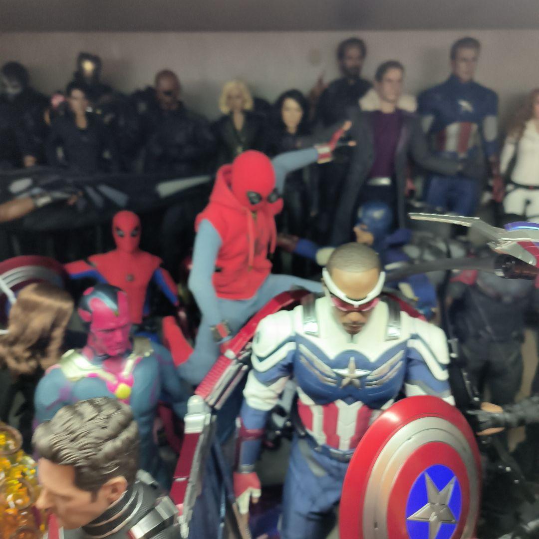 【開封済】ホットトイズ　スパイダーマン　ホームメイドスーツ版　ファーフロムホーム