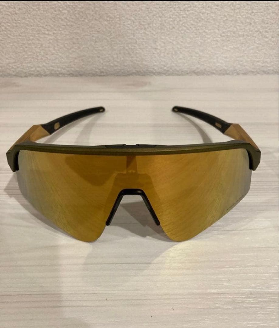 オークリー スートロライトスイープ(未使用品)