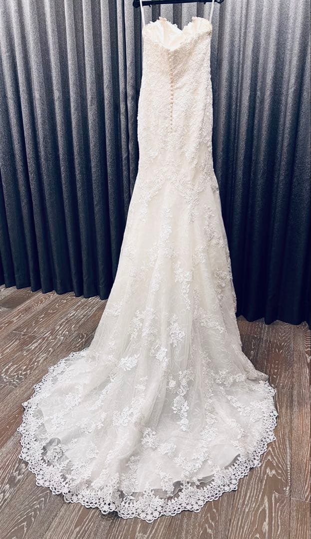 LA SPOSA (プロノビアスの姉妹ブランド)のウェディングドレス マーメイド