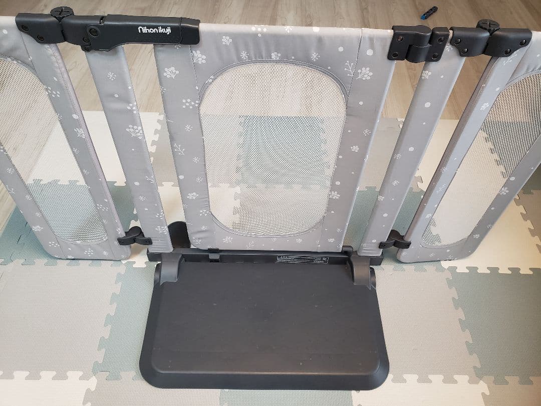 おくトビラ 木の実柄 サイズS ベビーフェンス ベビーゲート　日本育児【美品】