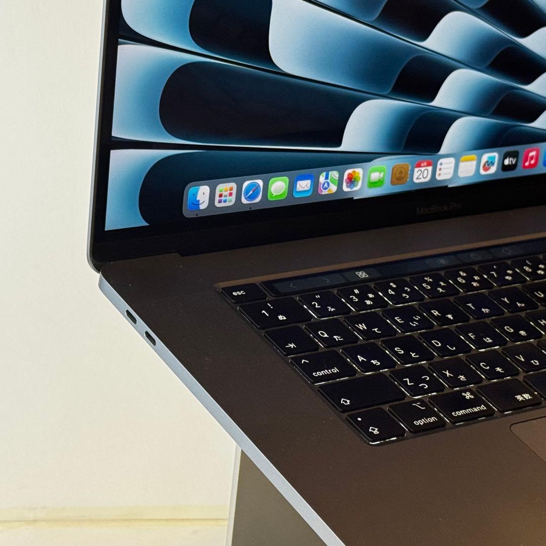 MacBookPro 16インチ i9/16GB/1TB/Radeon フルスペ