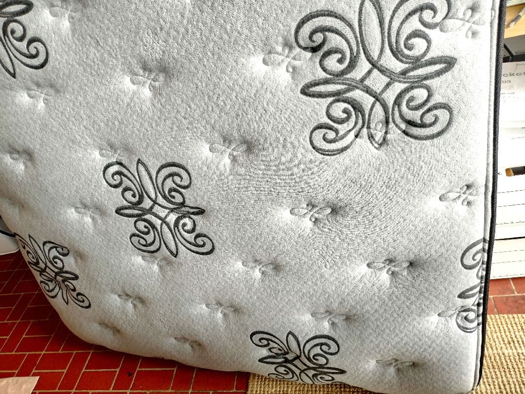 美品 IDC 大塚家具 REGALIA パーフェクション マットレス ダブル