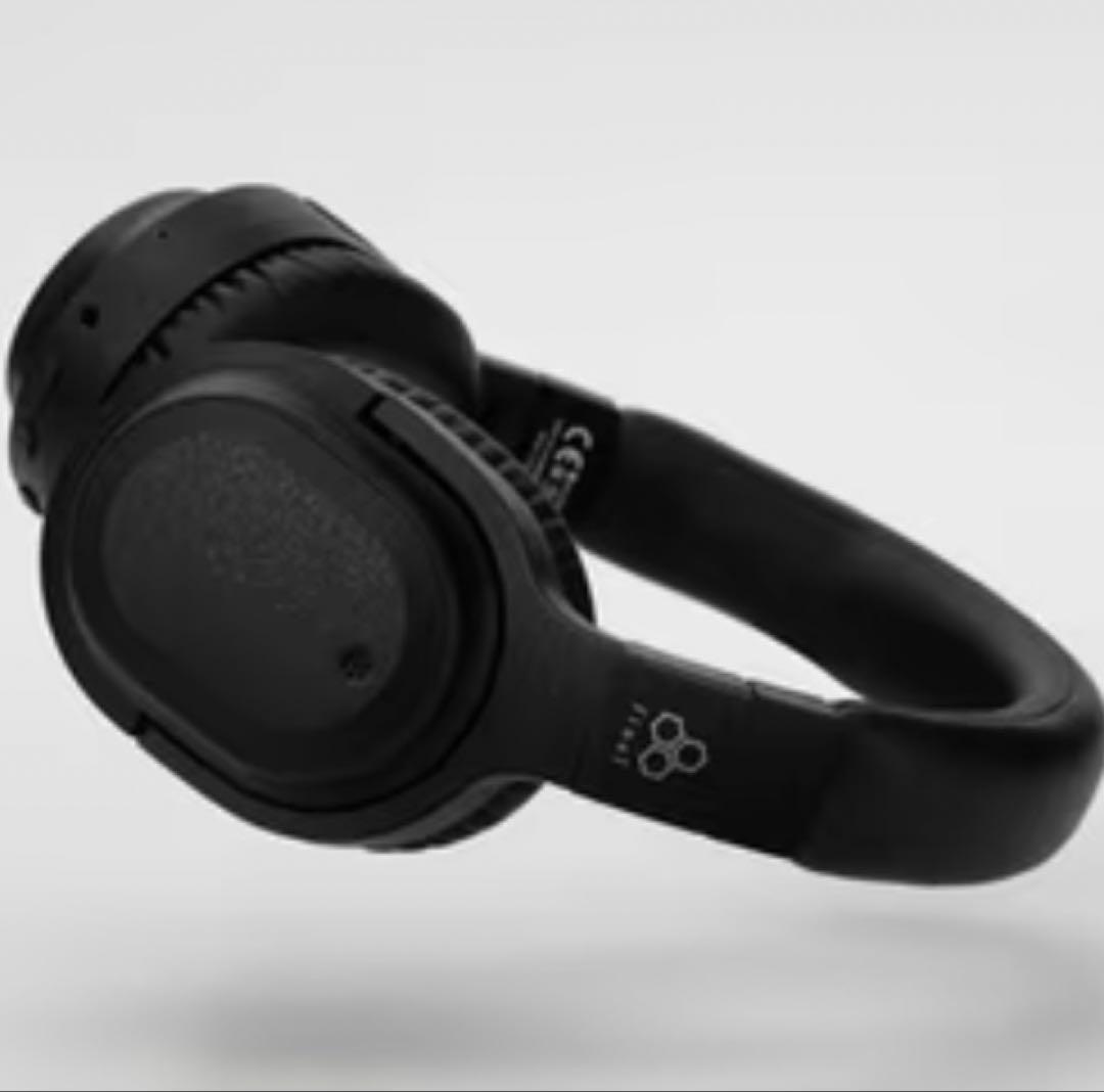 UX3000SV BLACK / ワイヤレスヘッドホン / final