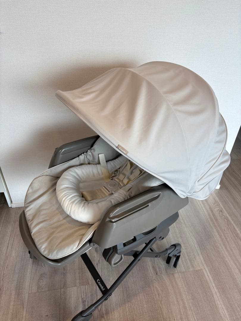 【最上位モデル】コンビ ネムリラ コードレス AUTO SWING