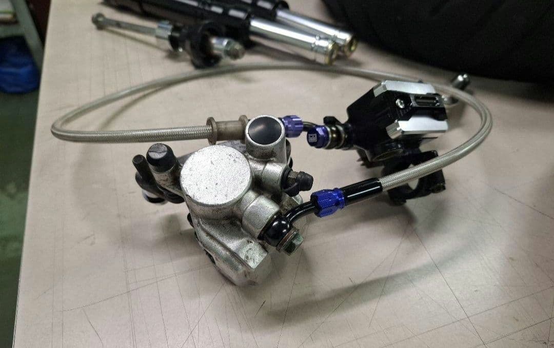 ライブディオZXホイール フォークキャリパーその他パーツセット