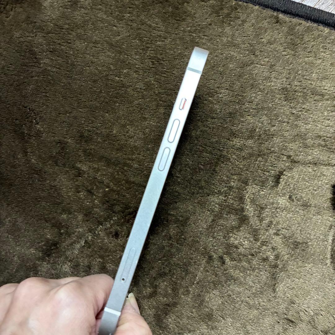 Apple iPhone 13 スターライト 128GB バッテリー88%