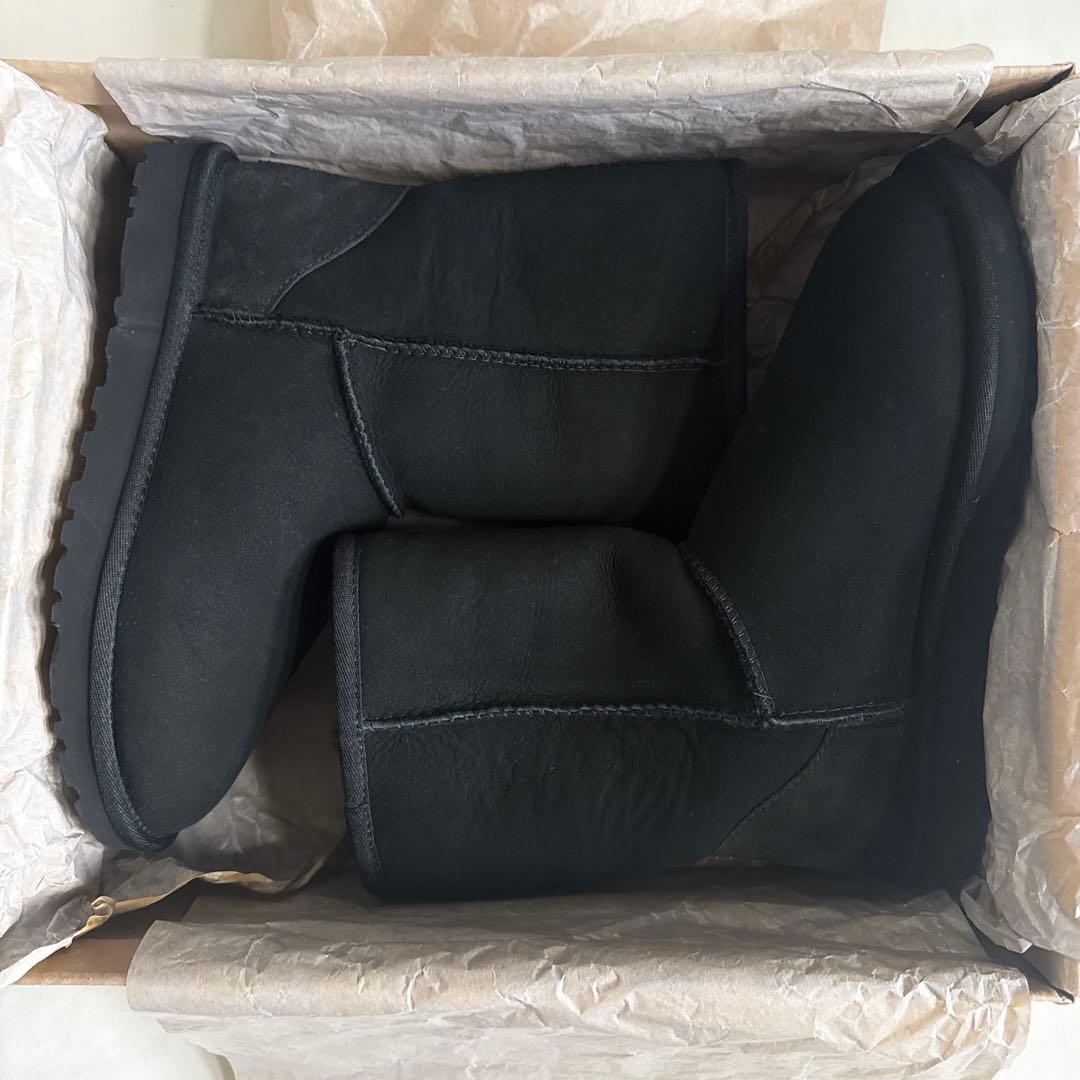 【箱付き未使用品】UGG アグ　クラシックショート　ムートンブーツ　23㎝