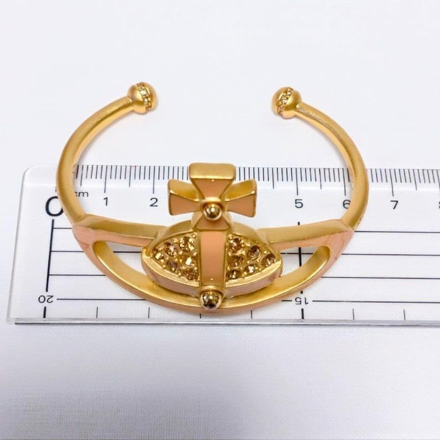 vivienne westwood ビッグオーブ クリスタル バングル