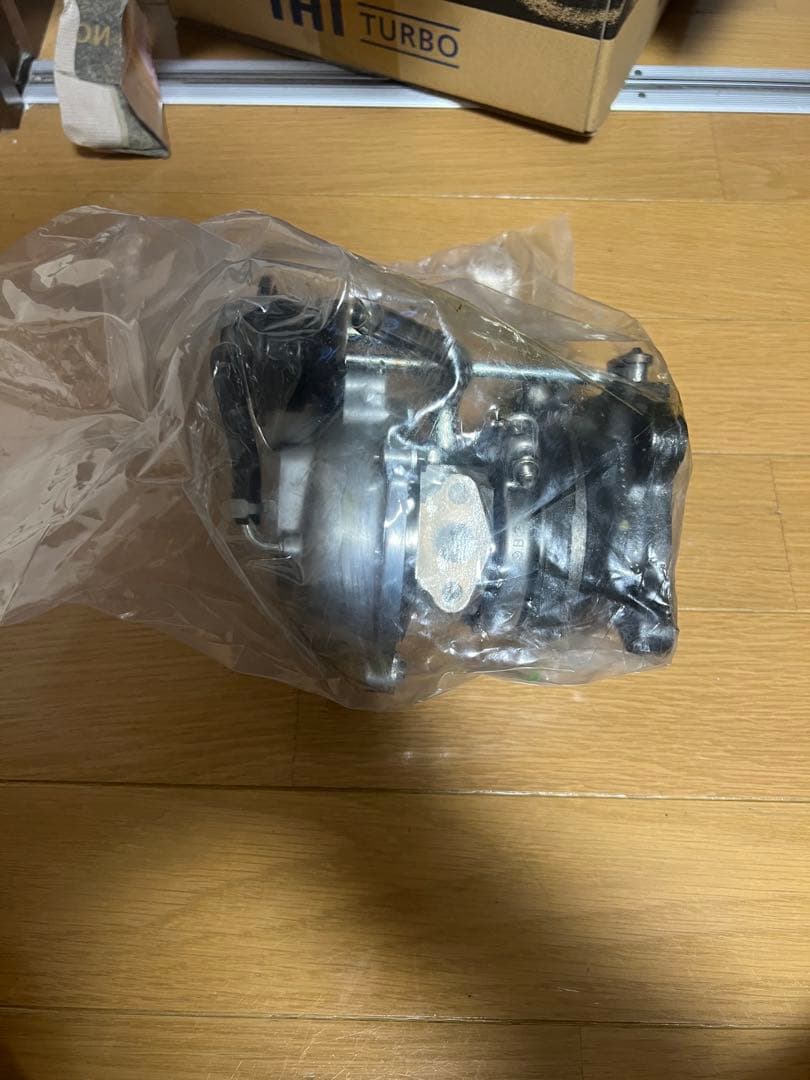 IHI ターボチャージャー 未使用品　K6A スズキジムニー　jb23